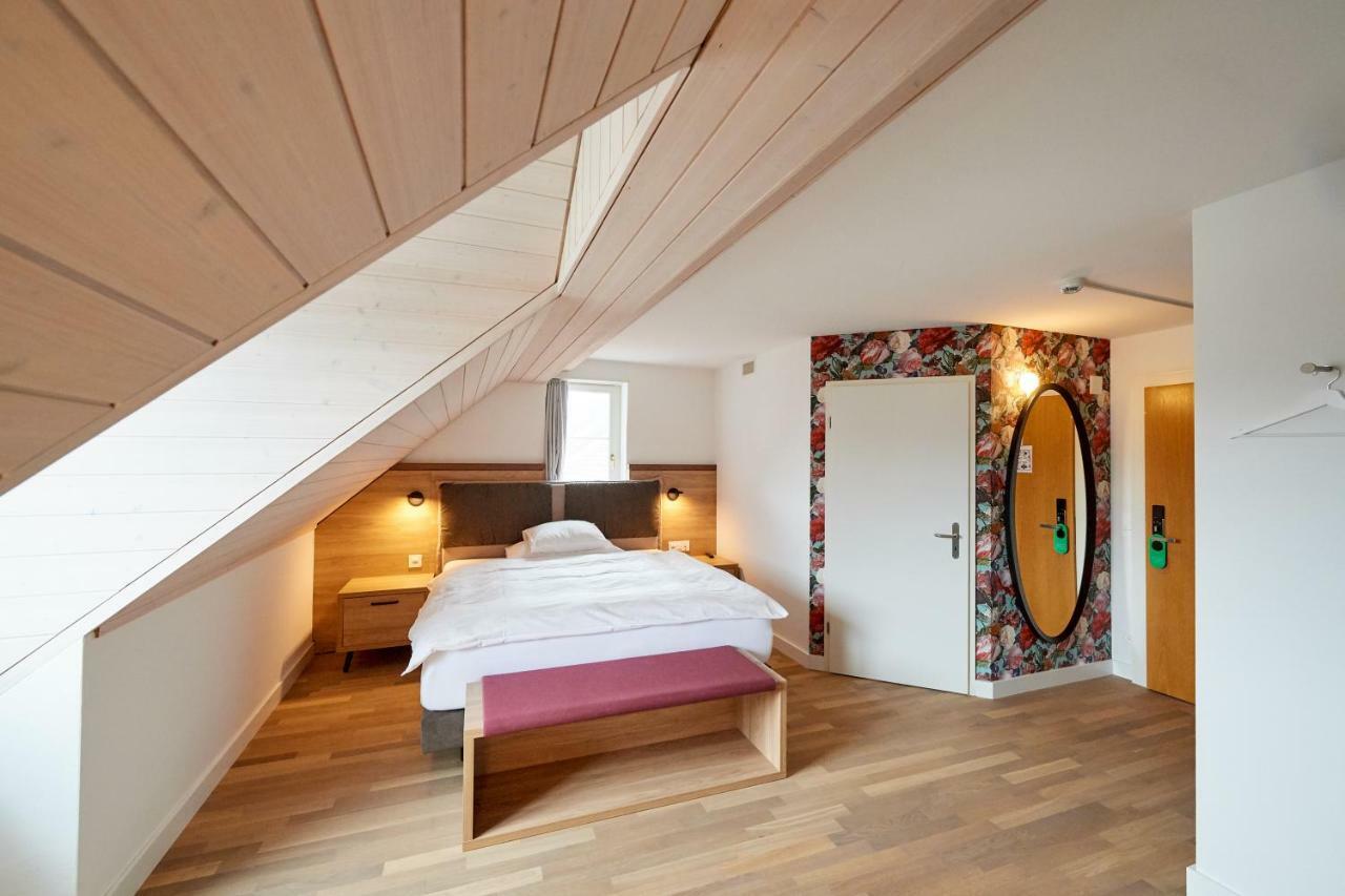 Hotel Restaurant Zum Goldenen Kopf Bülach Екстериор снимка
