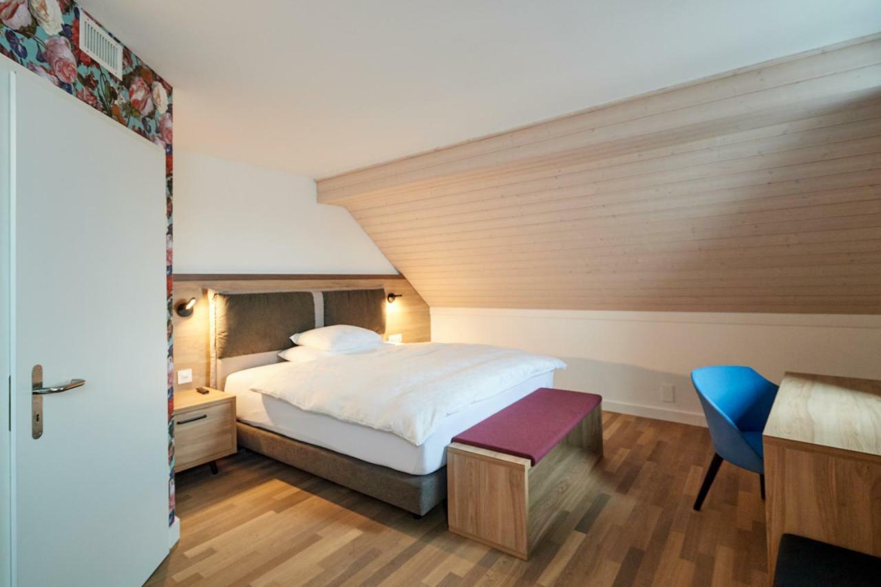 Hotel Restaurant Zum Goldenen Kopf Bülach Екстериор снимка